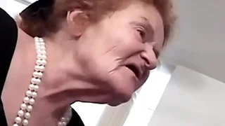 Busty Mature Porn 14